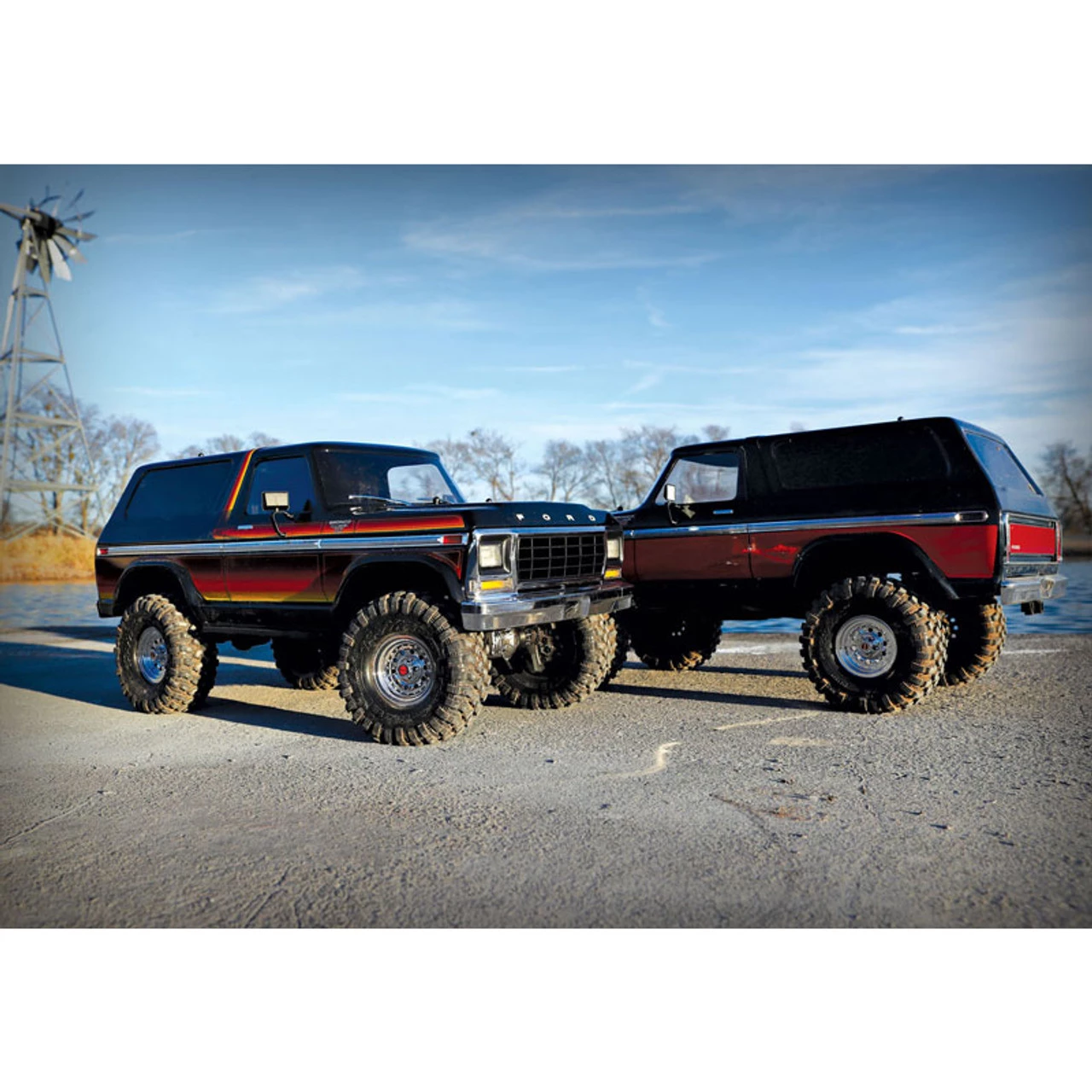 Traxxas TRX-4 Ford Bronco RC 4x4 Crawler RTR w/3S LiPo COMBO Sun 6 Traxxas TRX-4 Ford Bronco RC 4x4 Crawler RTR w/3S LiPo COMBO Sun - Image 4