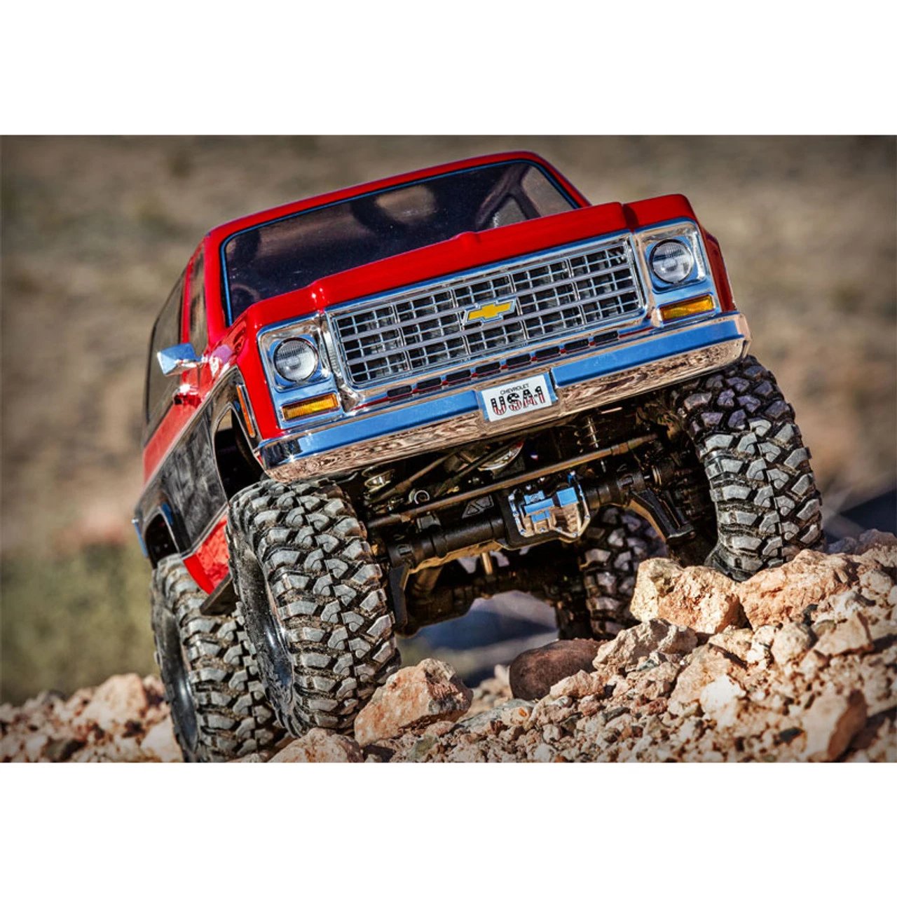 Traxxas TRX-4 Chevy K5 Blazer RC 4x4 Rock Crawler RTR w/3S LiPo COMBO Red 8 Traxxas TRX-4 Chevy K5 Blazer RC 4x4 Rock Crawler RTR w/3S LiPo COMBO Red - Image 6